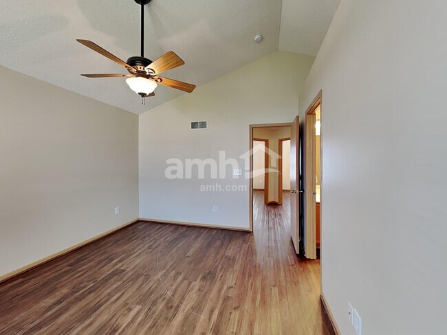 Building Photo - 7736 Powers Ridge Dr