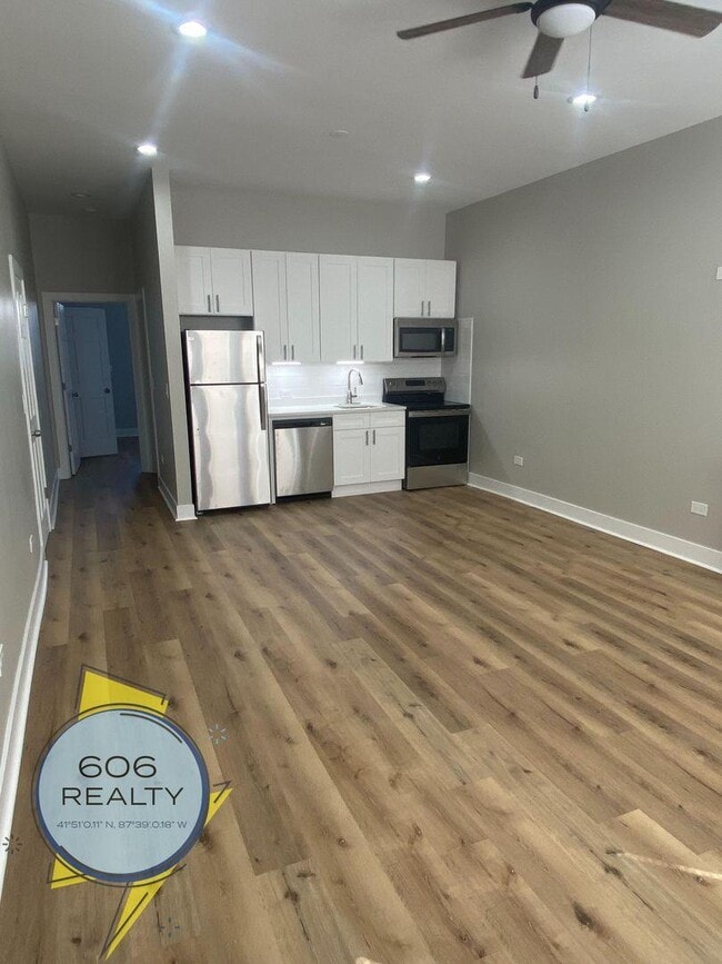 Building Photo - 1 bedroom in Chicago IL 60641