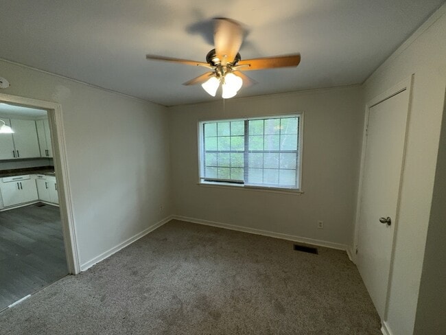Building Photo - 312 Pine Ridge Rd