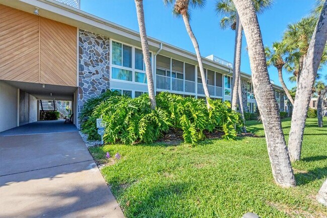Building Photo - 500 S Washington Dr