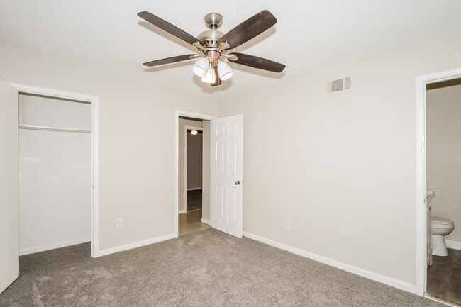 Building Photo - 2740 Dalewood Ave