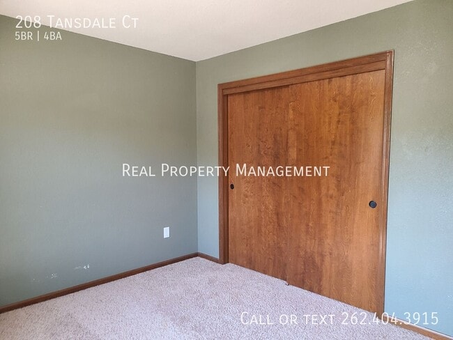 Building Photo - 208 Tansdale Ct
