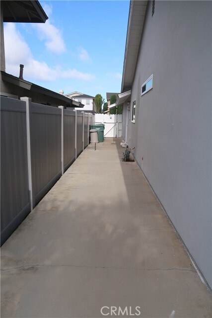 Building Photo - 21162 Lockhaven Cir