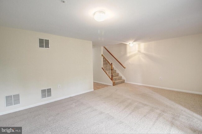 Building Photo - 925 Jubal Way