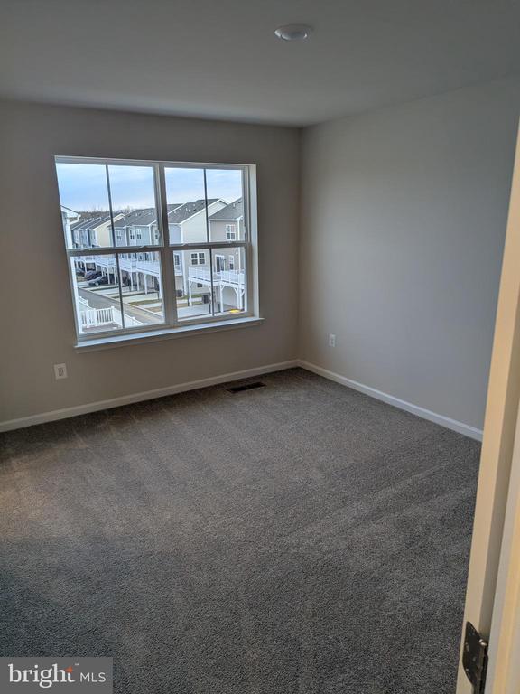 Building Photo - 11 Short Br Dr