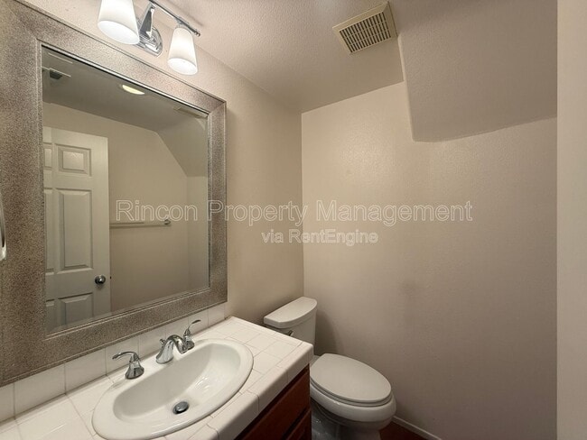 Building Photo - 262 Potawatomi St