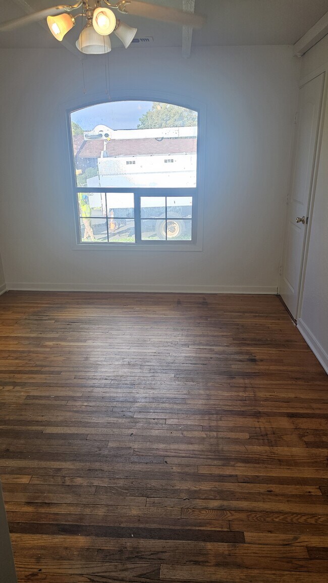 Building Photo - 2545 Nevada Ave