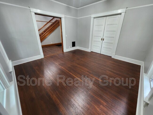 Building Photo - 636 S 7th St