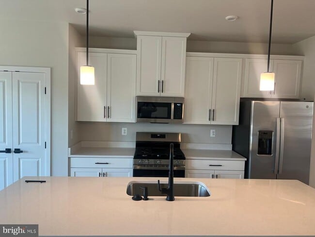 Building Photo - 8234 Willowbend Turn