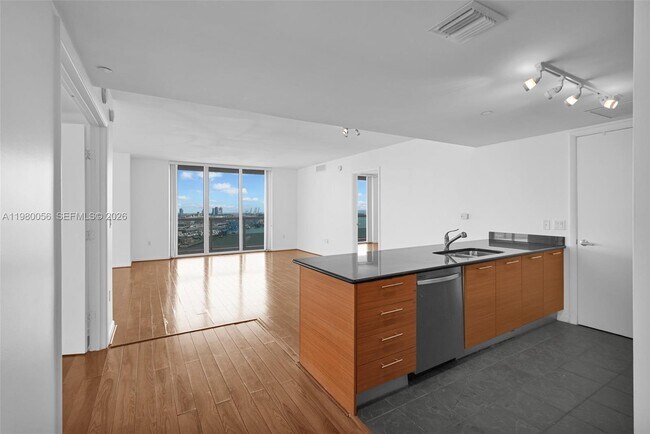 Building Photo - 50 Biscayne Blvd