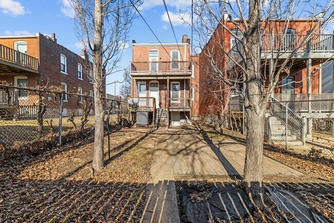 Building Photo - MOVE-IN SPECIAL | Updated 3BR Home in The Grove w/ Finished Basement + Yard