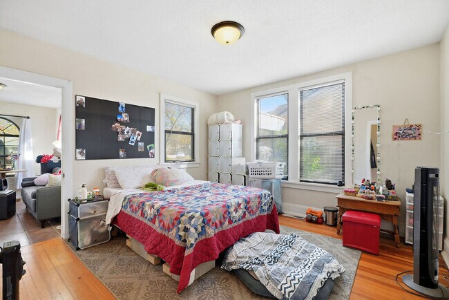 Building Photo - 2317 18th St