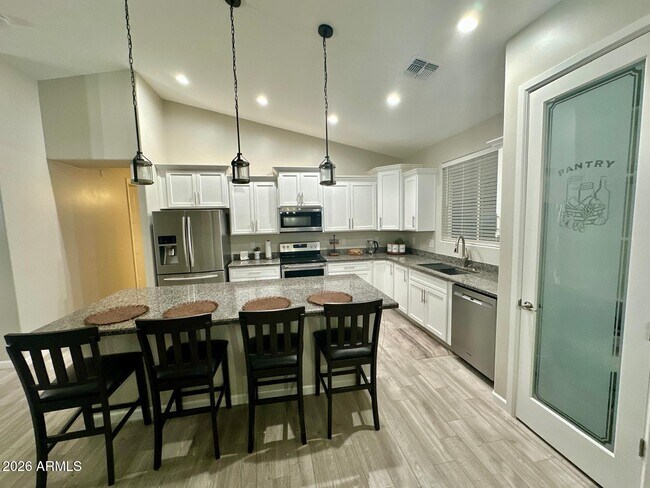 Building Photo - 2612 S 336th Ave