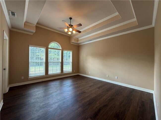 Building Photo - 4410 W Braymore Dr