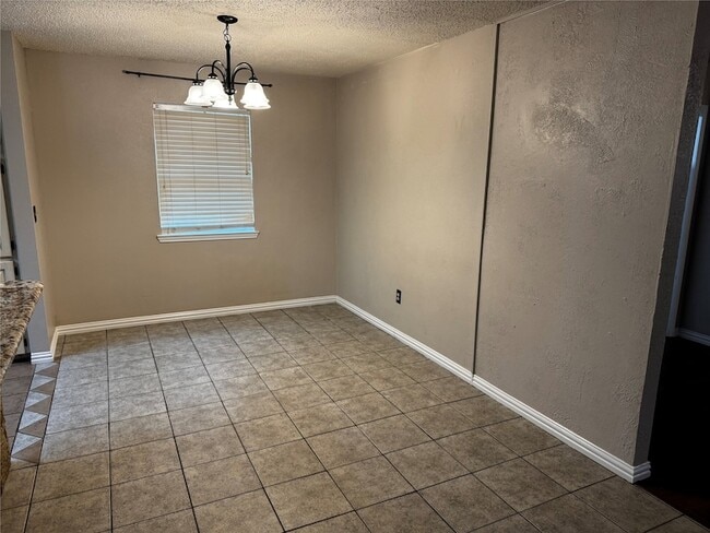 Building Photo - 200 Cedar Ln