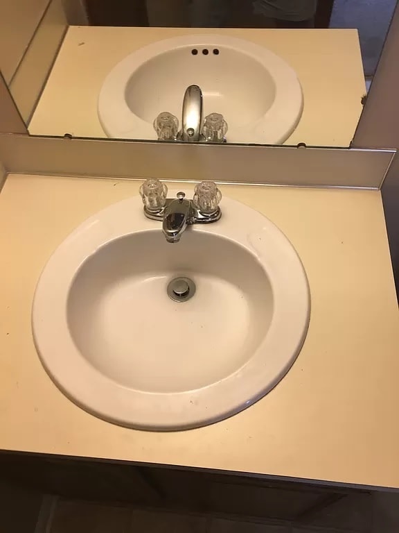 Building Photo - 3405 Comstock Ave