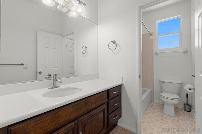 Building Photo - 11370 W San Raphael