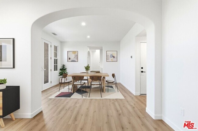 Building Photo - 20140 Pienza Ln