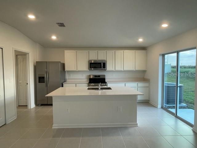 Building Photo - 2216 Rock Dr