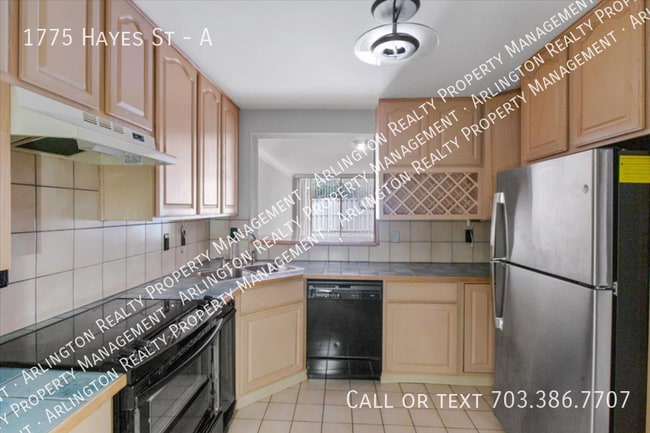 Building Photo - 1775 S Hayes St