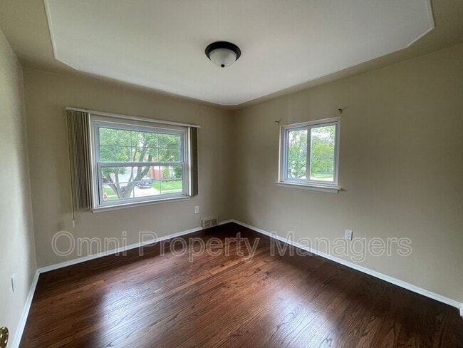 Building Photo - 31245 Bretz Dr