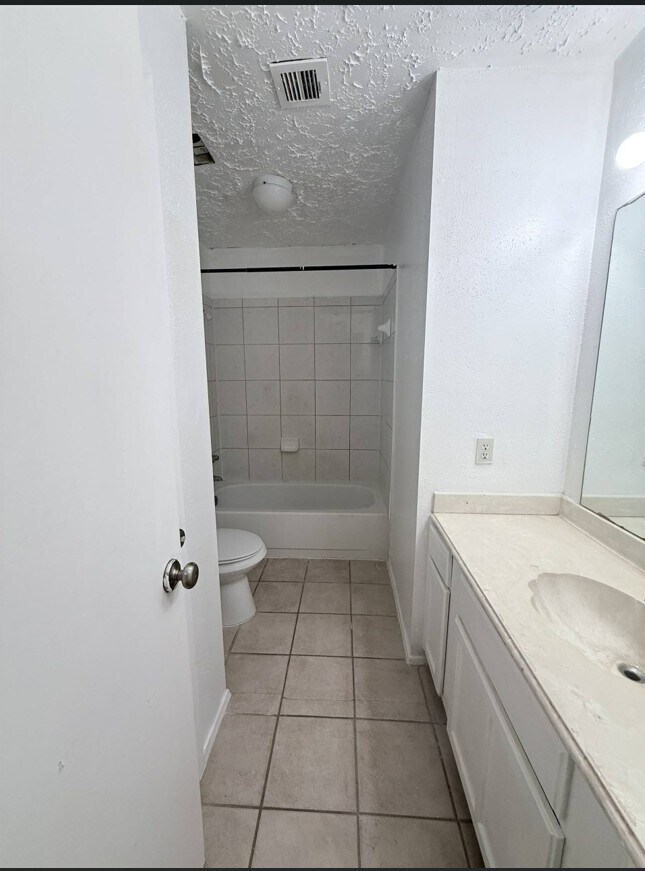 Building Photo - 3610 Timber Rock Ct