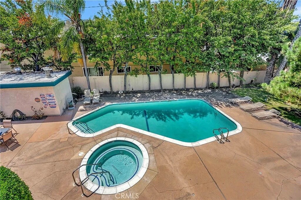 Building Photo - 25905 Narbonne Ave