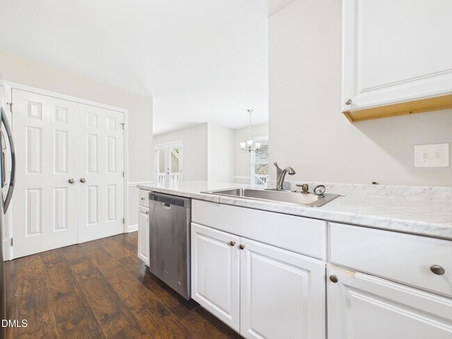 Building Photo - 3516 Casine Ct