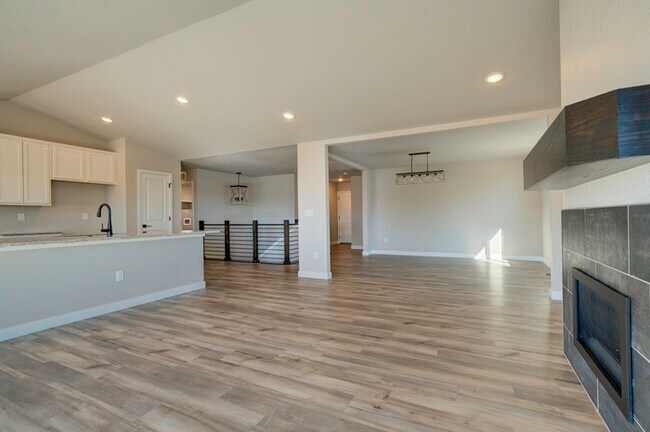 Building Photo - 13485 Savannah Falls Court (PRTR27)