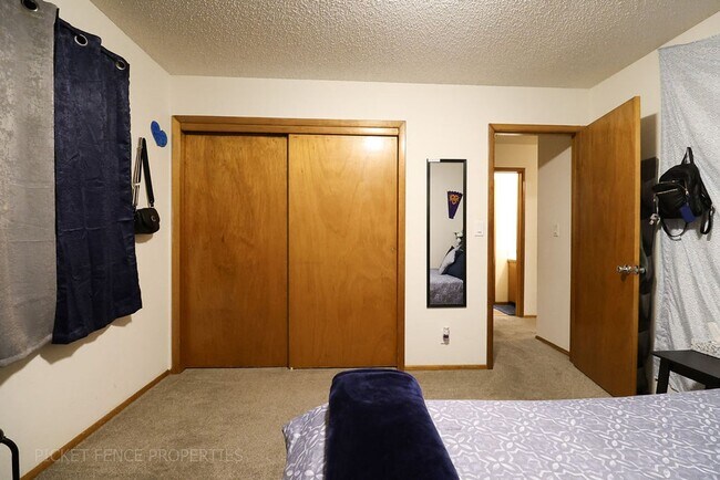 Building Photo - 3 bedroom Apartment in Loveland! MOVE-IN SPECIAL!