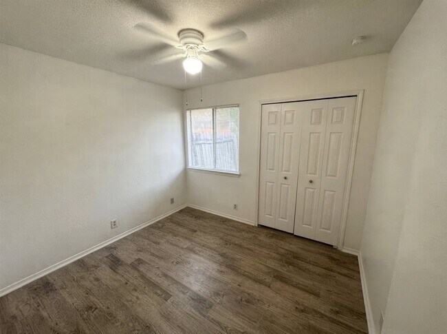Building Photo - 8869 Meadow Range St