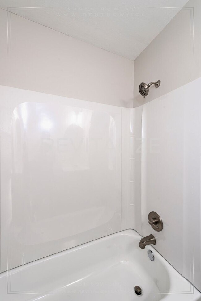 Building Photo - Cozy, Updated 3-Bedroom Home with a Shady Yard!