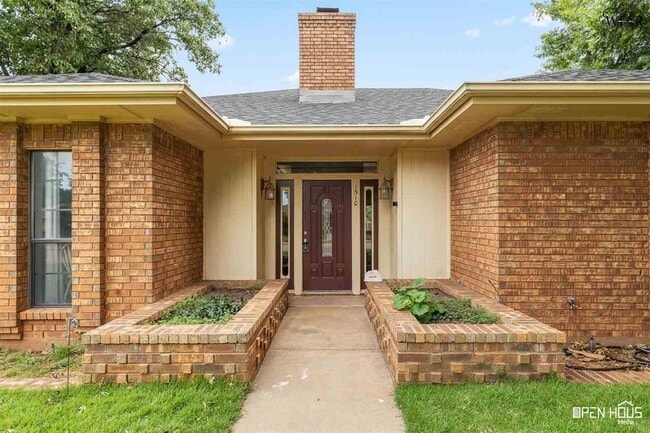 Building Photo - 1510 Bentwood Dr