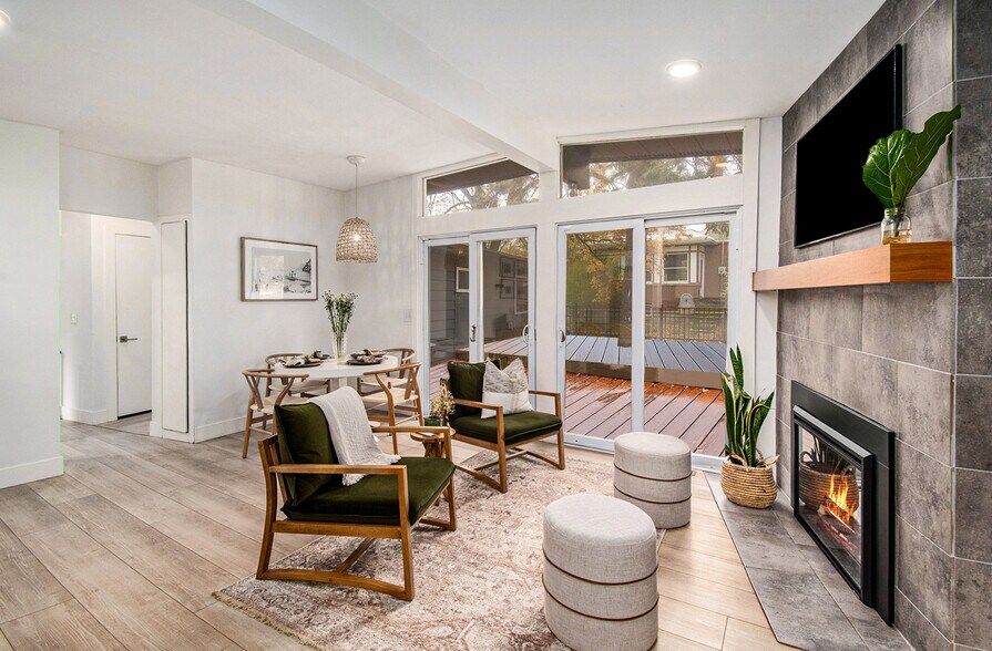 Building Photo - 1155 Carpenter Ave NW