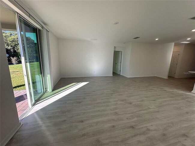 Building Photo - 5140 Springrise Dr