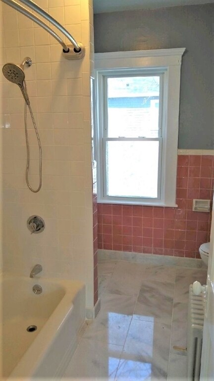 Building Photo - 7 Grand St