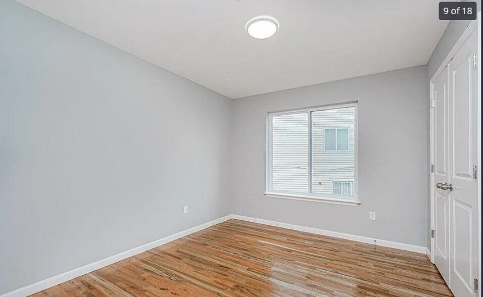 Building Photo - 17 Cunard Ave