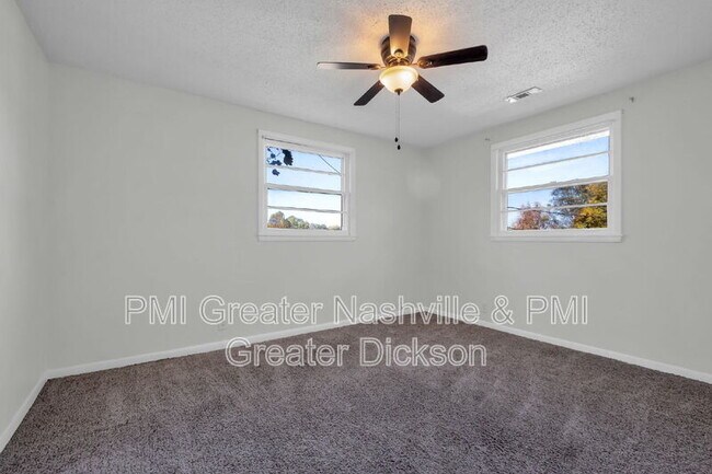 Building Photo - 385 Bonnavale Dr