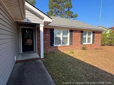 Building Photo - 732 Rim Rd