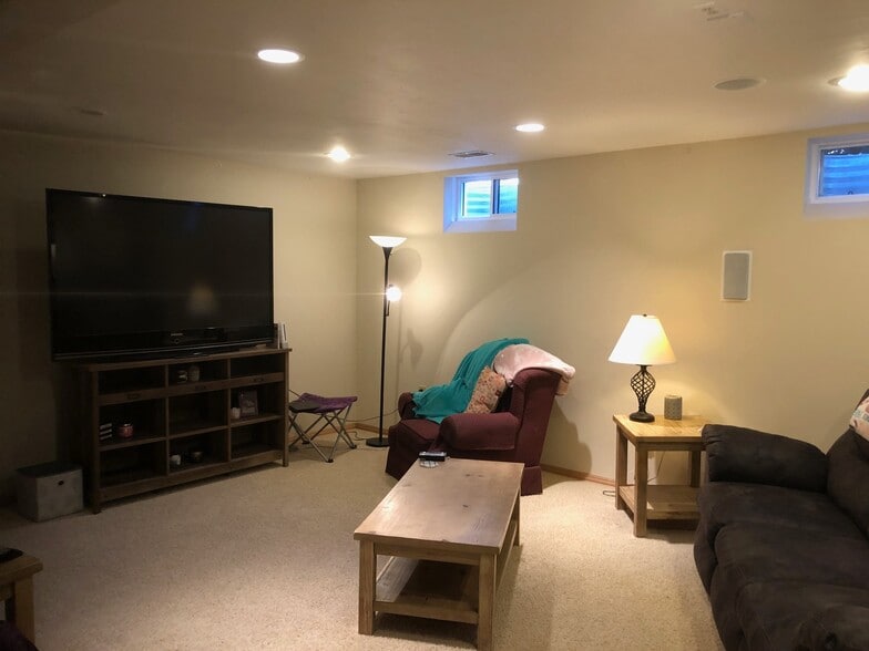 Living room - 4012 Buckeye Way