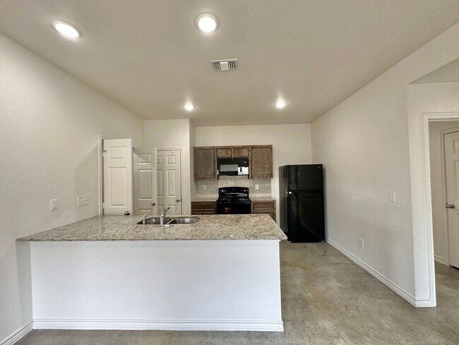 Building Photo - 5912 Harriet Tubman Ave