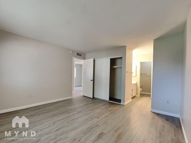 Building Photo - 8125 N 33rd Dr
