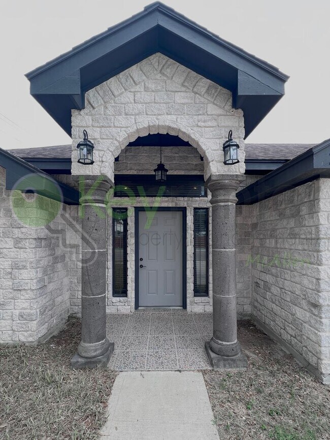 Building Photo - Beautiful 3b /2 bath home in McAllen