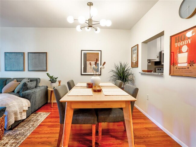 Building Photo - 322 Timber Lake Dr