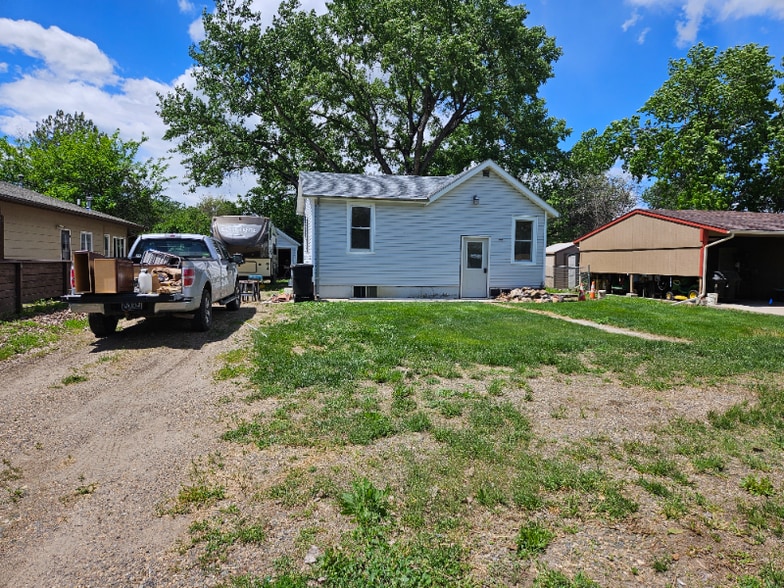 Building Photo - 1011 S Cottage Grove