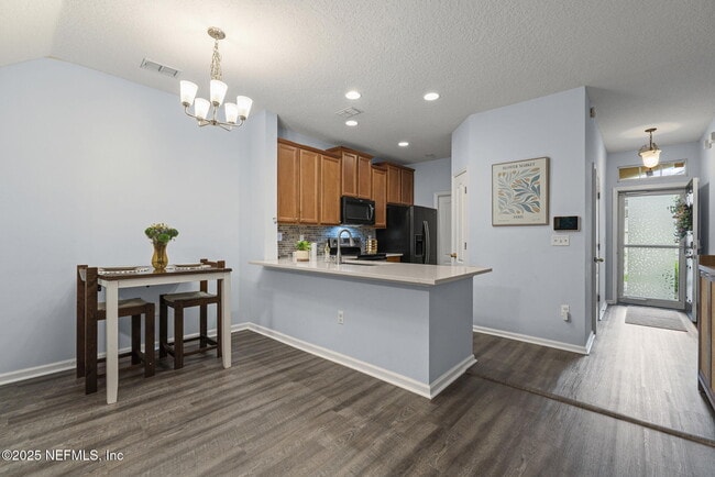 Building Photo - 6110 Bartram Village Dr