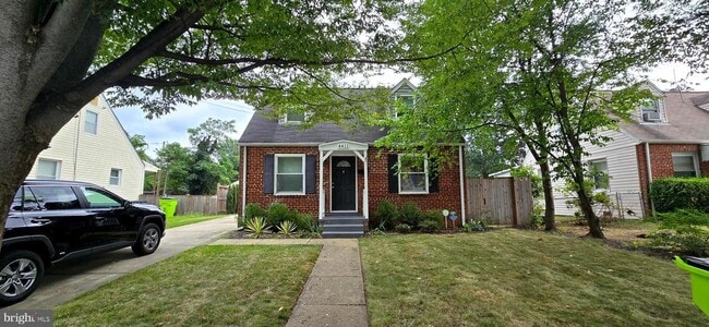 Primary Photo - 4411 39th St
