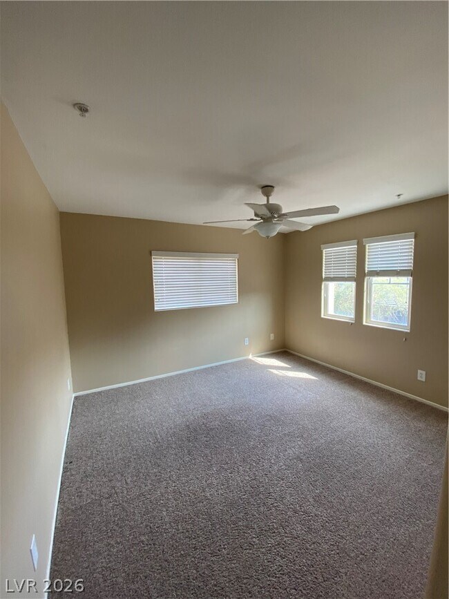 Building Photo - 160 Calm Morning Ave