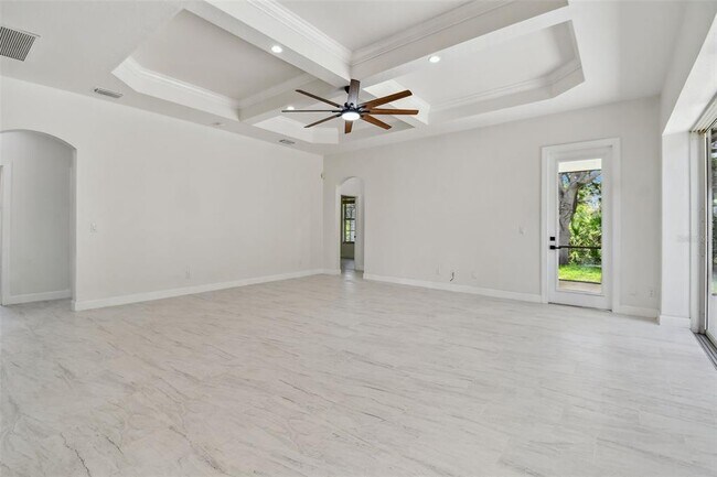 Building Photo - 13792 Long Lake Ln