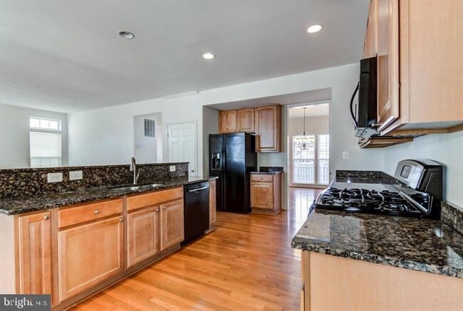 Building Photo - 2002 Idlewild Blvd